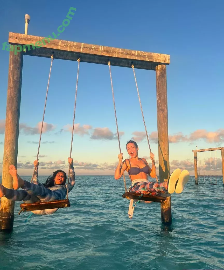 Brie Larson nude photo #0002 (brielarson)