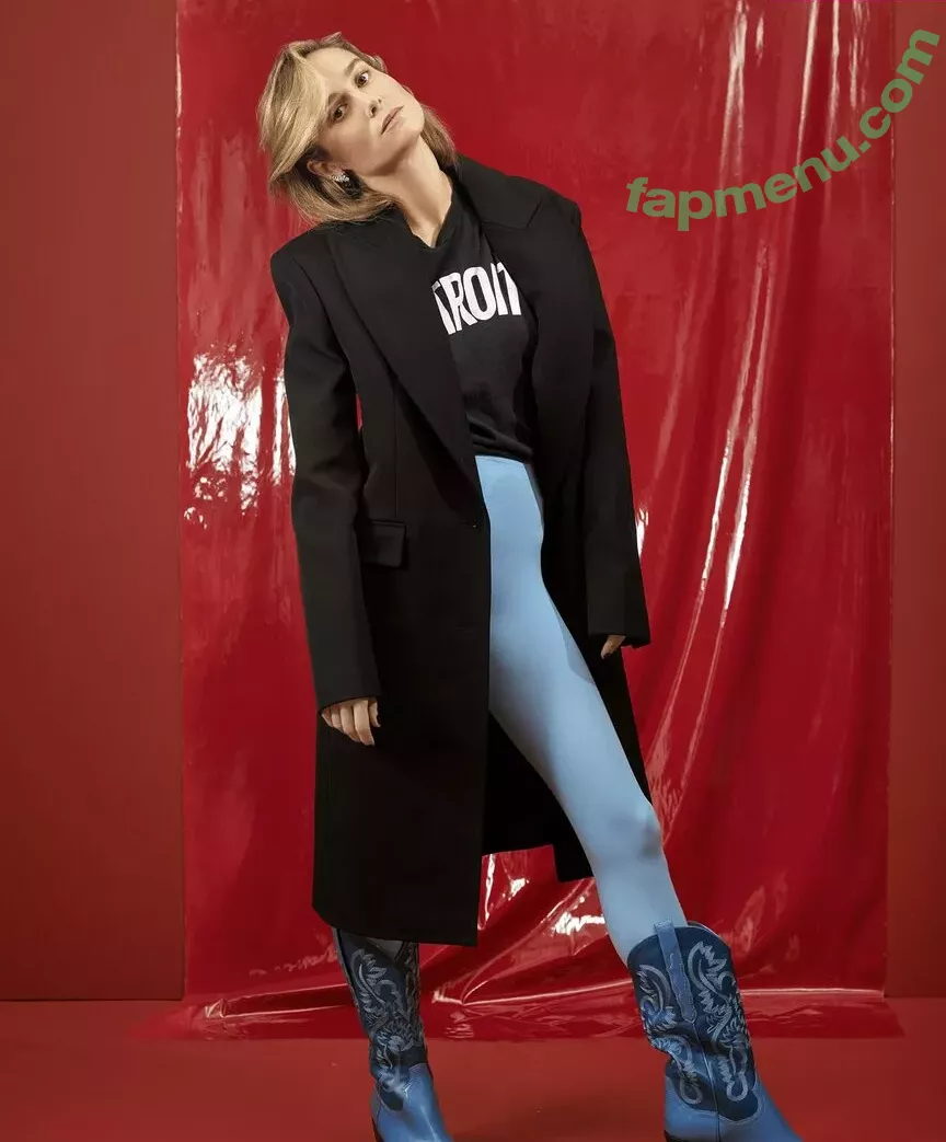 Brie Larson nude photo #0048 (brielarson)