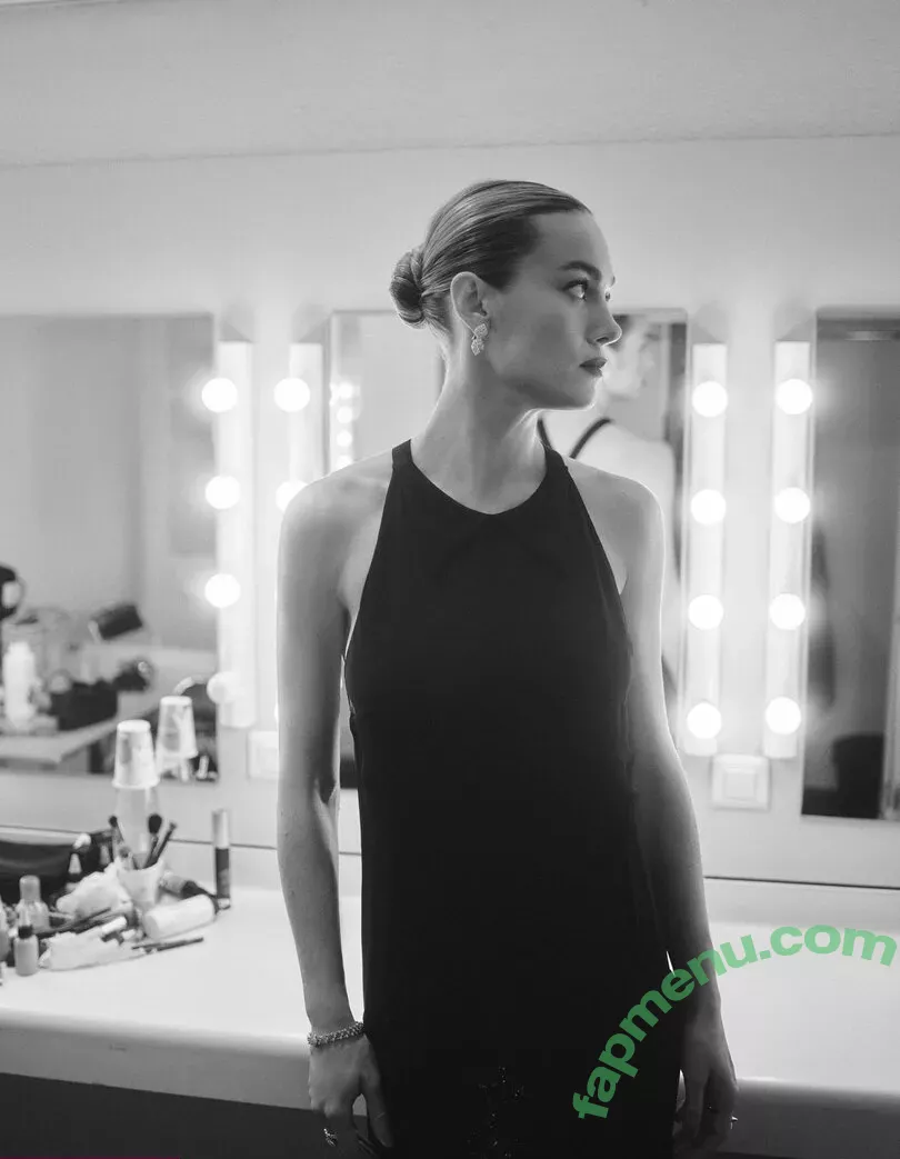 Brie Larson nude photo #0139 (brielarson)