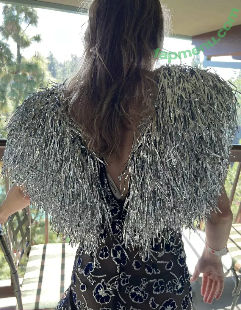 Brie Larson nude photo #0224 (brielarson)