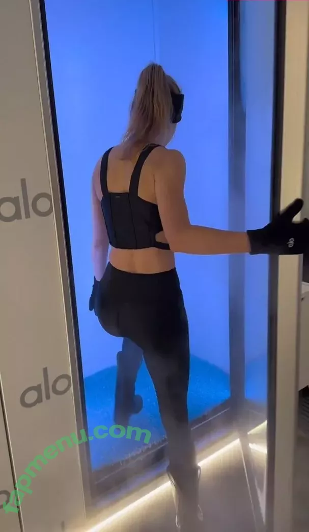 Brie Larson nude photo #0315 (brielarson)