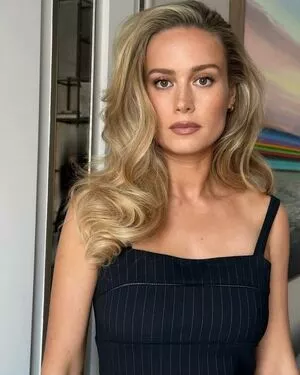 Brie Larson / brielarson nude photo #1364