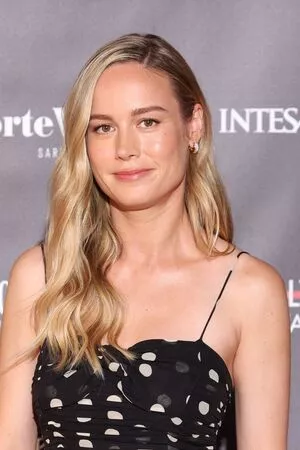 Brie Larson / brielarson nude photo #1412