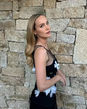 Brie Larson / brielarson nude photo #1510
