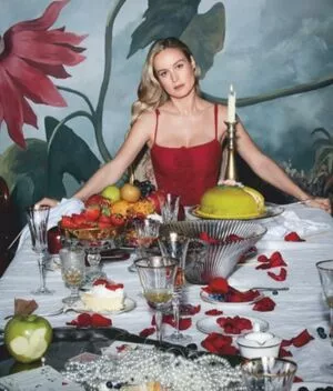 Brie Larson / brielarson nude photo #1537