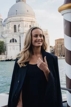 Brie Larson / brielarson nude photo #1651