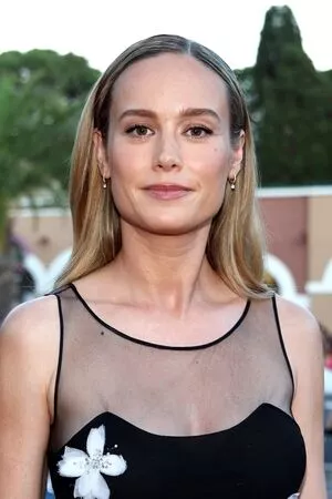 Brie Larson / brielarson nude photo #1674