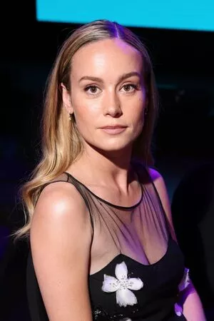 Brie Larson / brielarson nude photo #1675