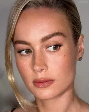 Brie Larson / brielarson nude photo #1720