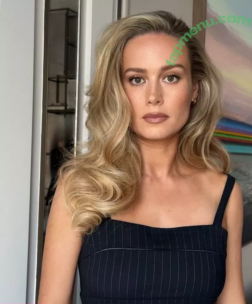 Brie Larson nude photo #1372 (brielarson)