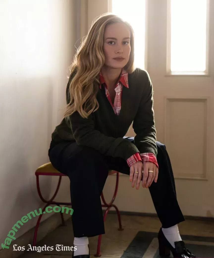 Brie Larson nude photo #1451 (brielarson)