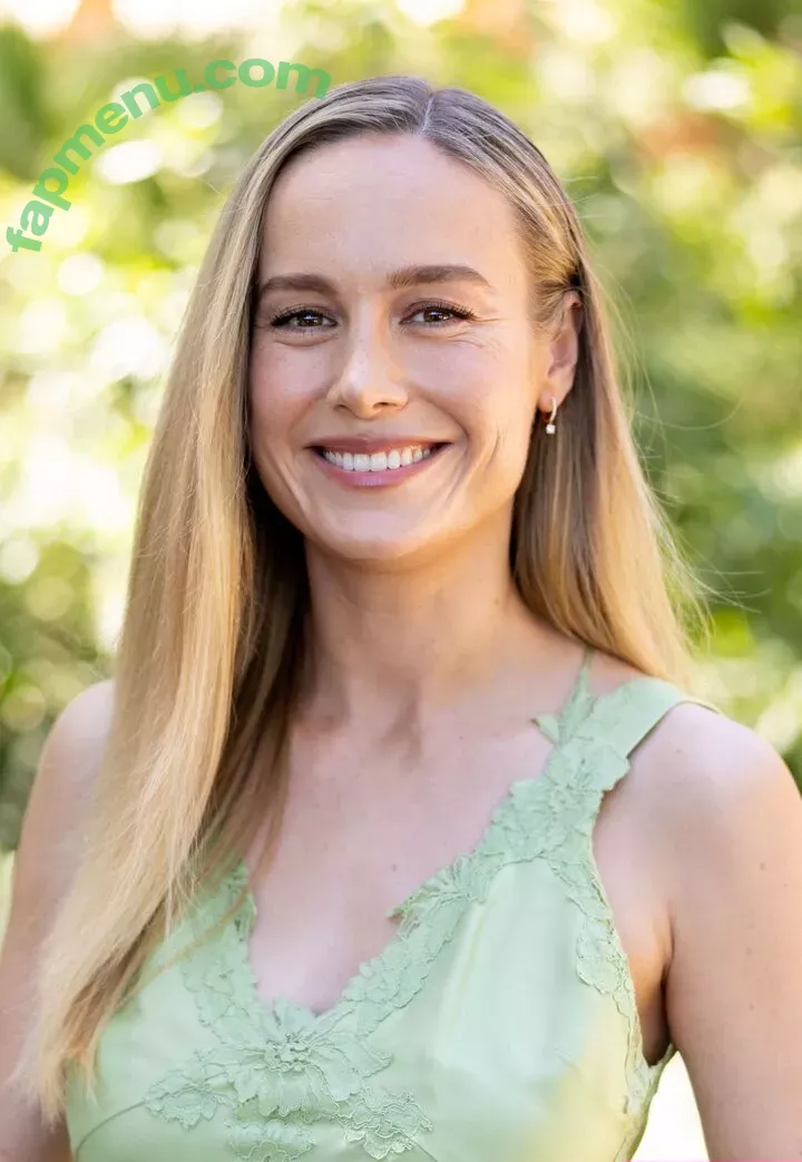 Brie Larson nude photo #1465 (brielarson)