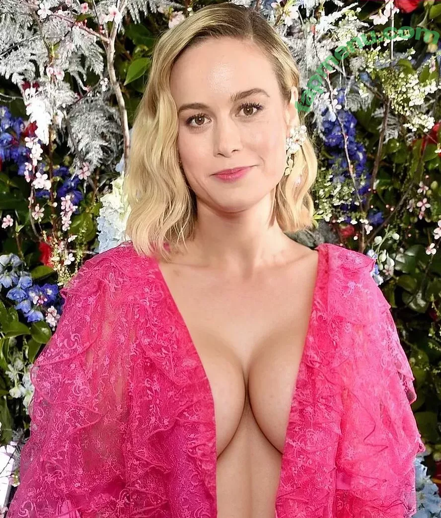 Brie Larson nude photo #1640 (brielarson)