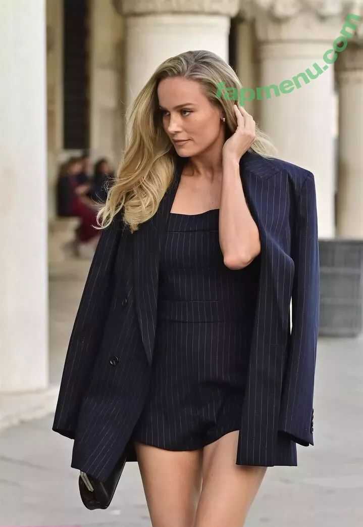 Brie Larson nude photo #1653 (brielarson)