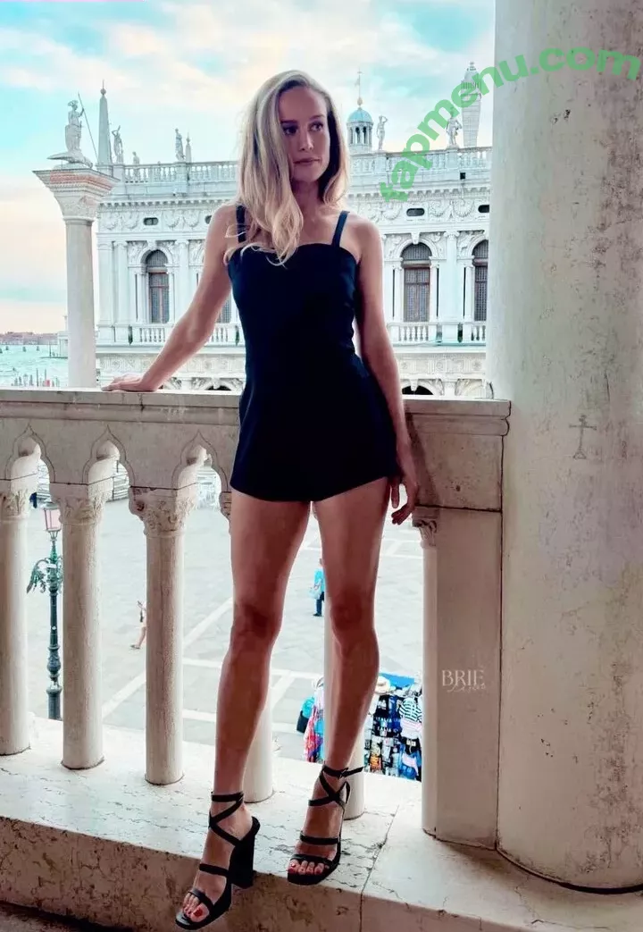 Brie Larson nude photo #1654 (brielarson)
