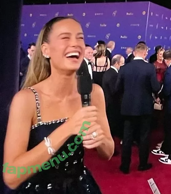Brie Larson nude photo #1679 (brielarson)