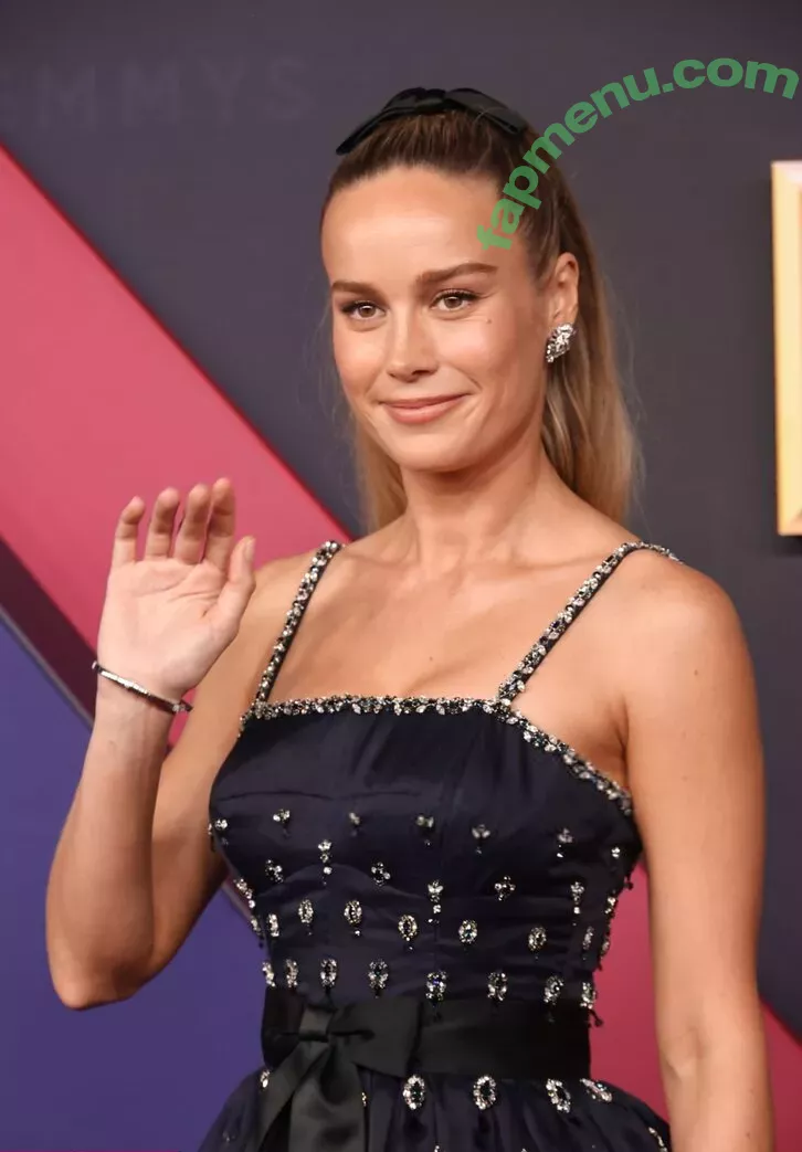 Brie Larson nude photo #1685 (brielarson)
