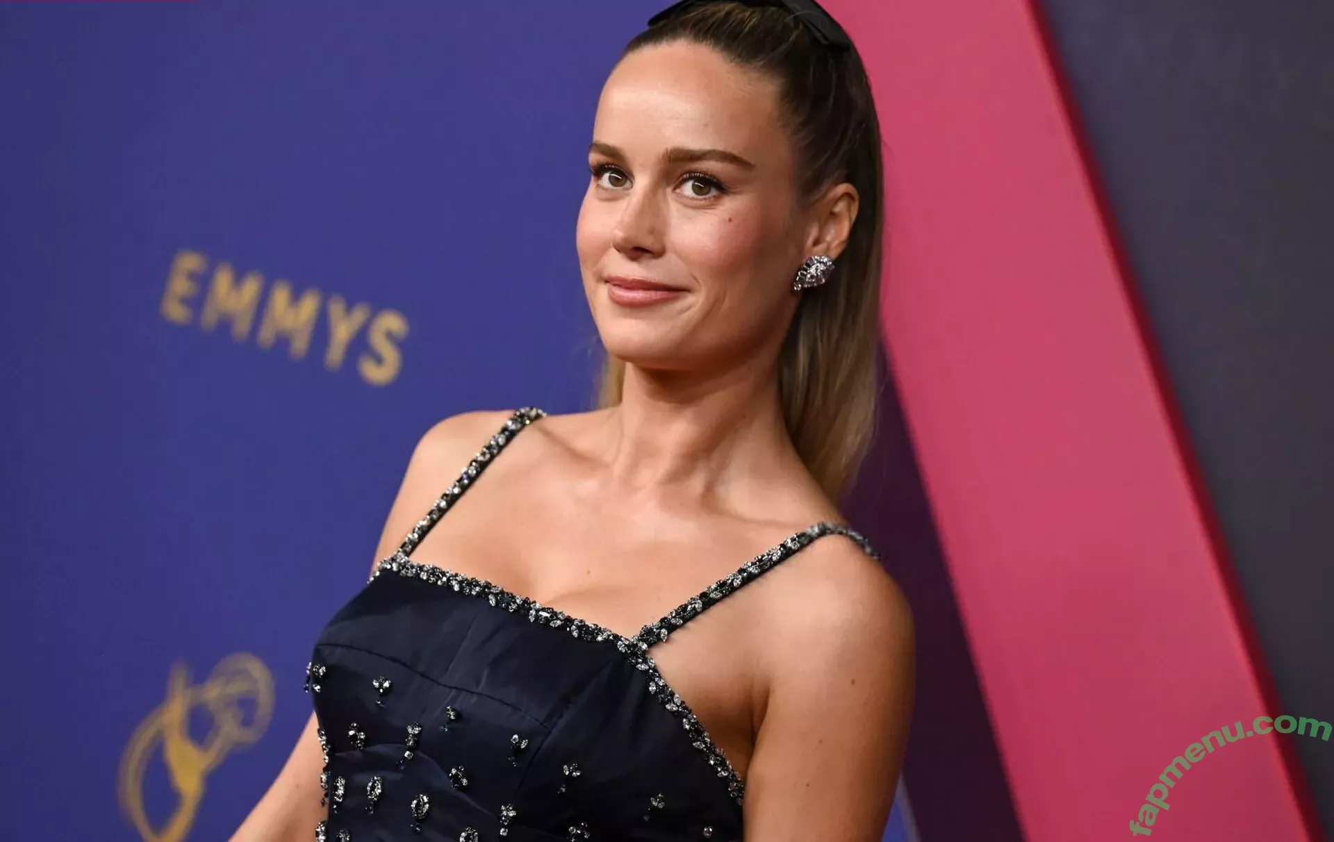 Brie Larson nude photo #1687 (brielarson)
