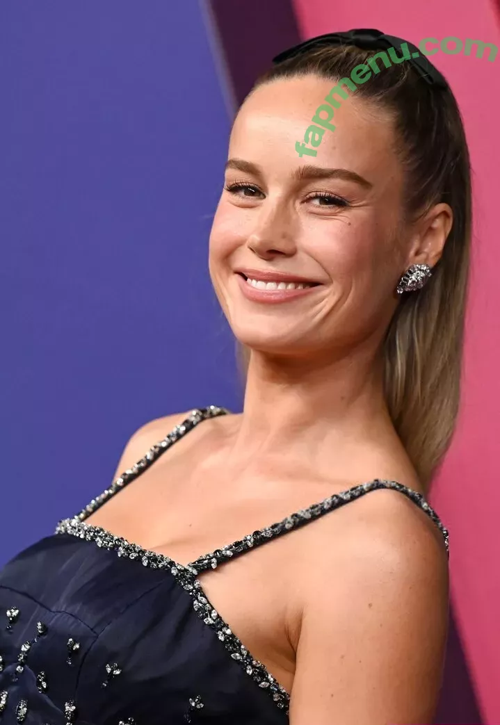 Brie Larson nude photo #1690 (brielarson)