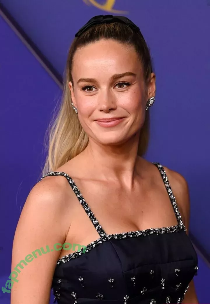 Brie Larson nude photo #1699 (brielarson)