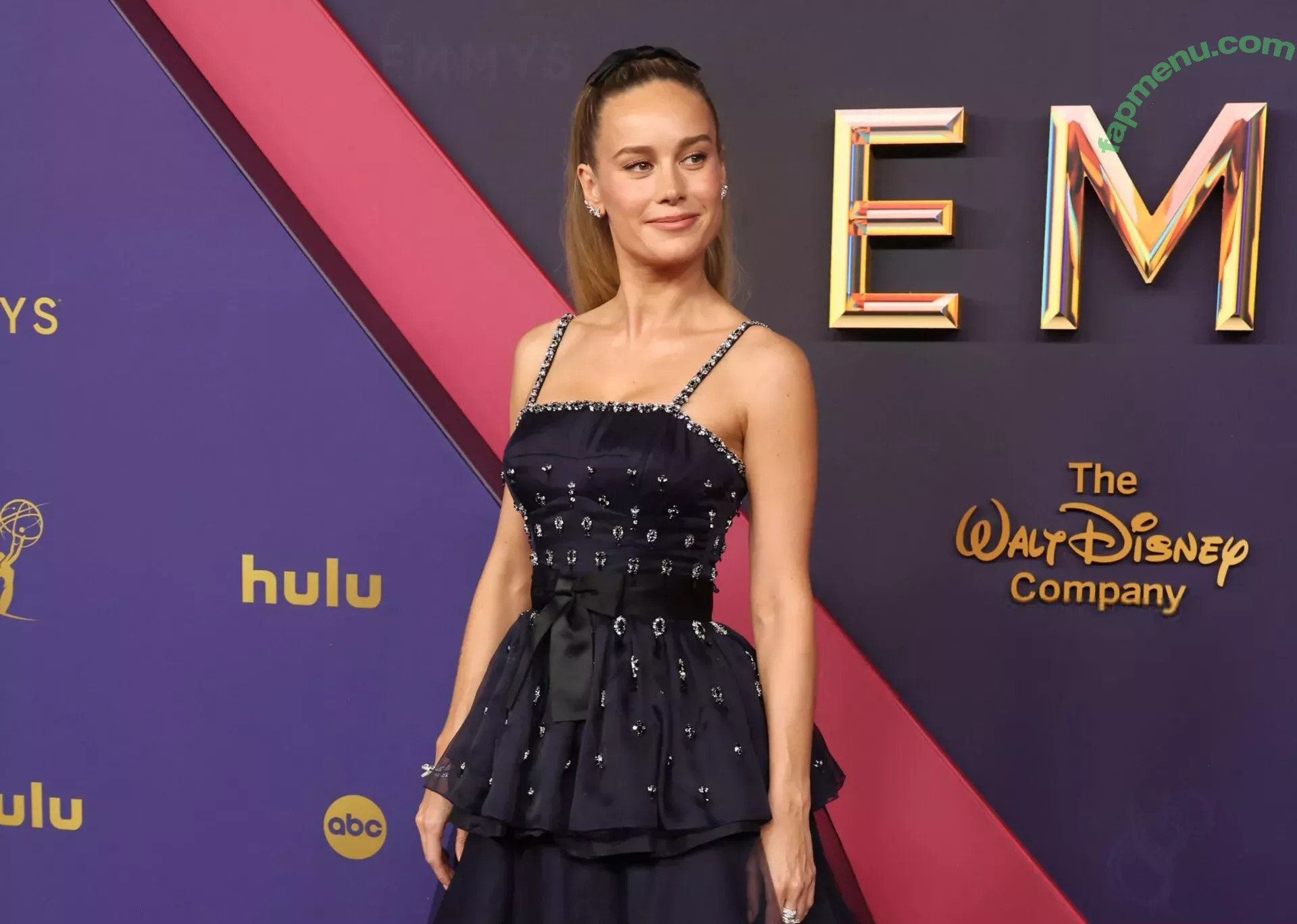 Brie Larson nude photo #1704 (brielarson)