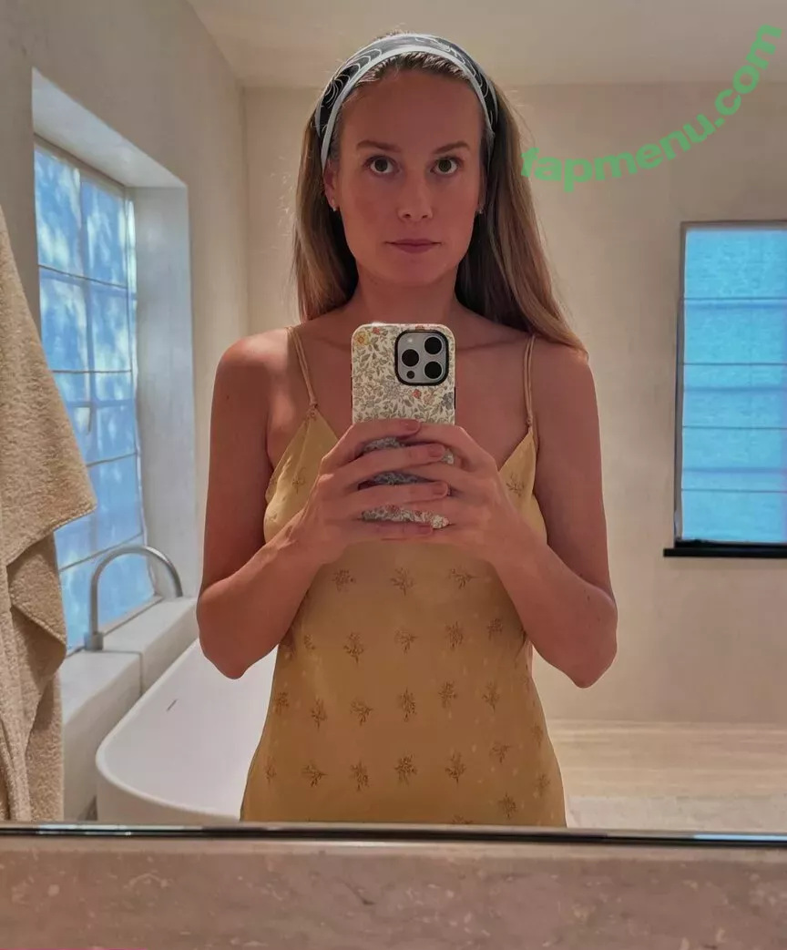 Brie Larson nude photo #1874 (brielarson)