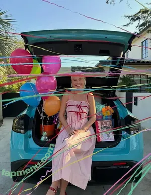 Brie Larson / brielarson nude photo #2260