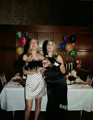 Brie Larson / brielarson nude photo #2269