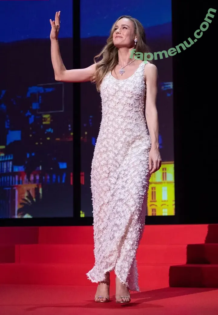 Brie Larson nude photo #2122 (brielarson)