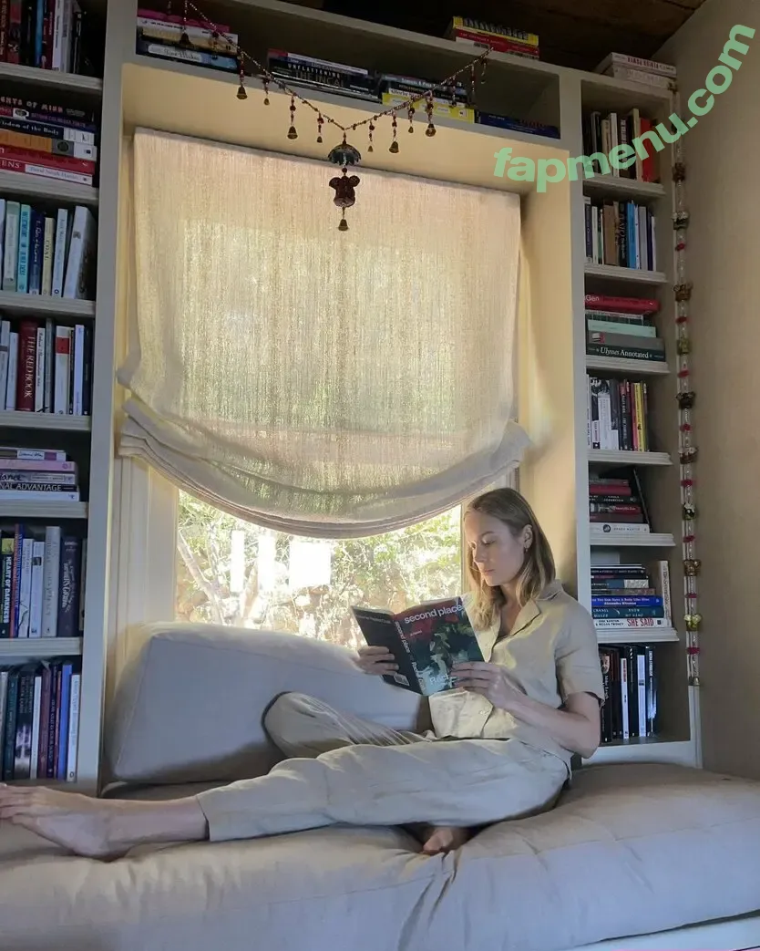 Brie Larson nude photo #2125 (brielarson)