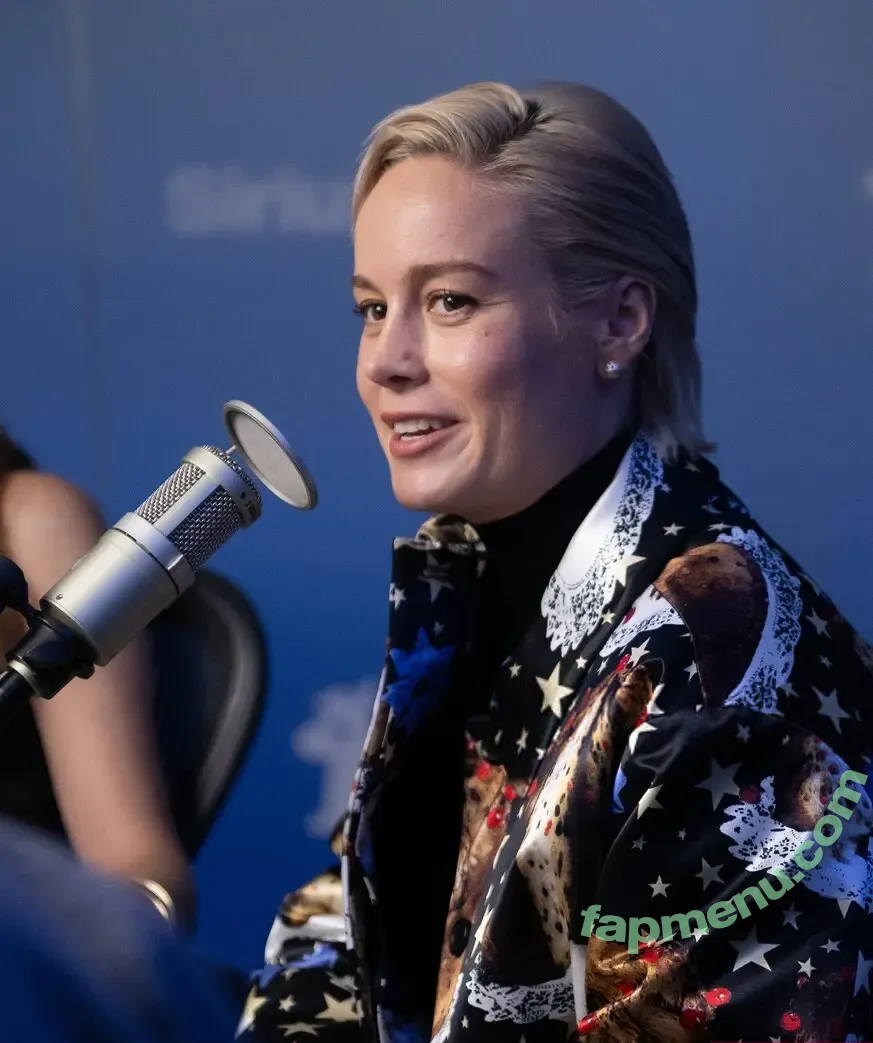 Brie Larson nude photo #2215 (brielarson)