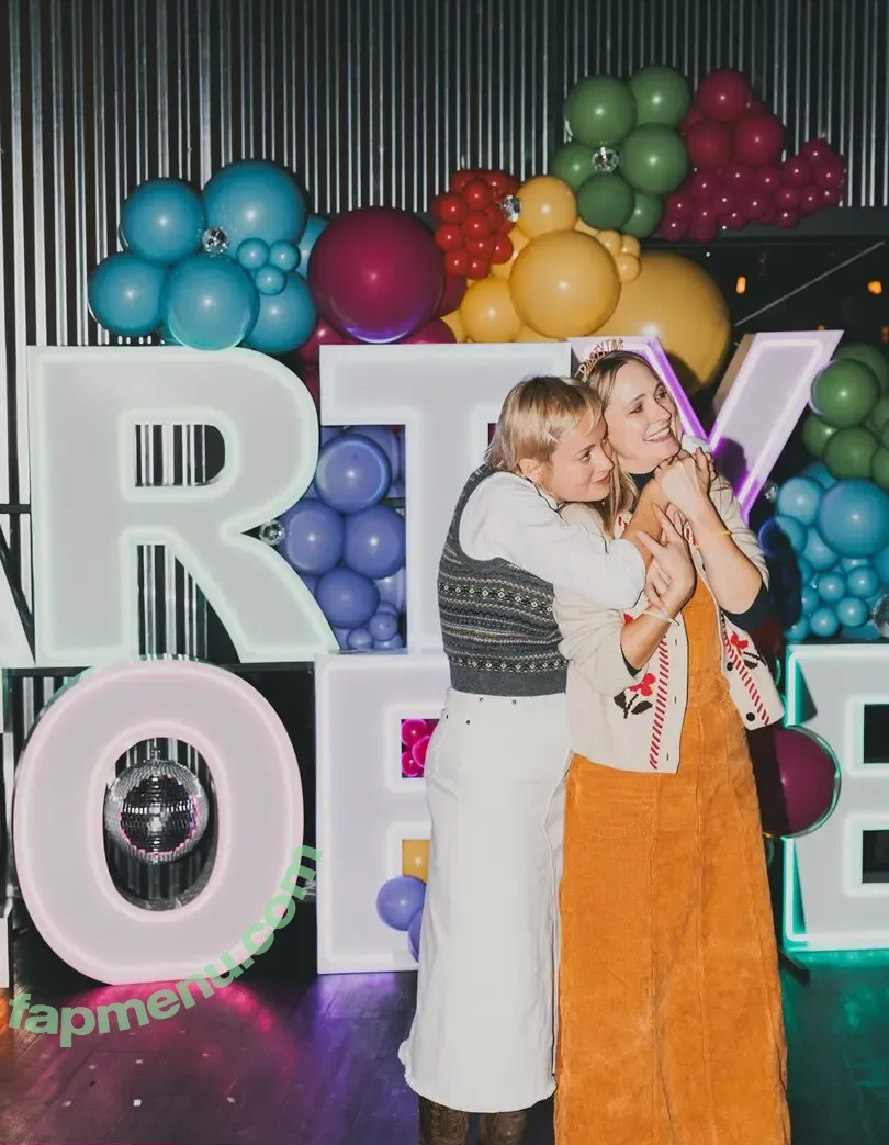 Brie Larson nude photo #2246 (brielarson)