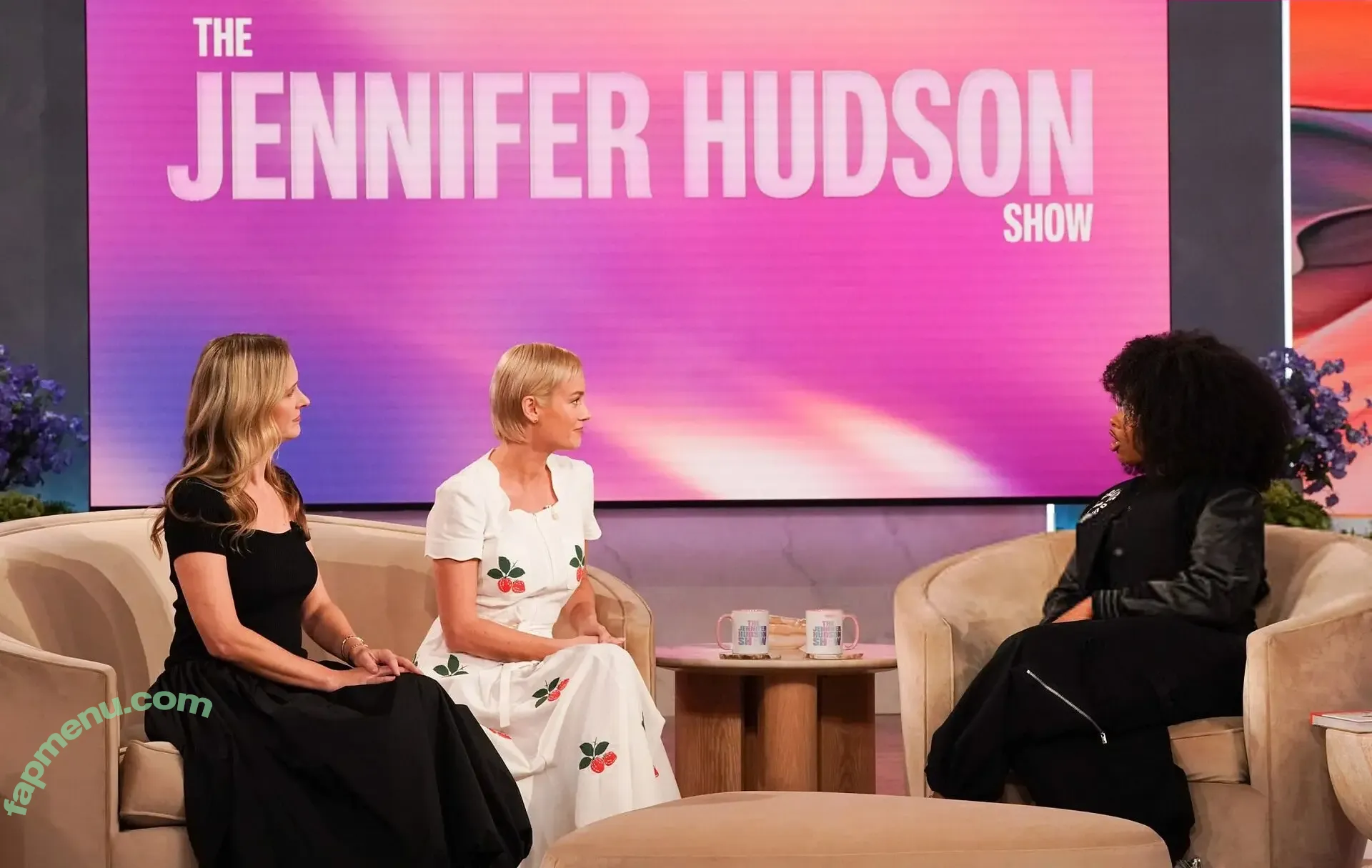 Brie Larson nude photo #2255 (brielarson)