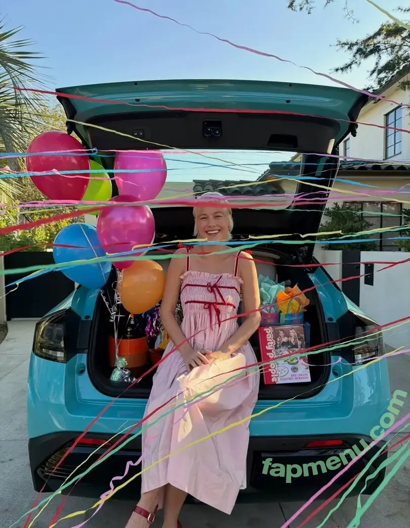 Brie Larson nude photo #2261 (brielarson)