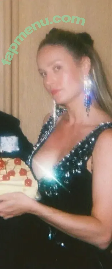 Brie Larson nude photo #2275 (brielarson)