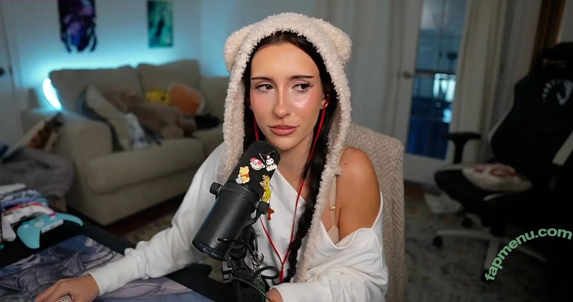 brieanneroksa nude photo #0193 (Acie)