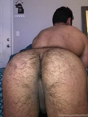 briefsbull / beefybunzz nude photo #0001