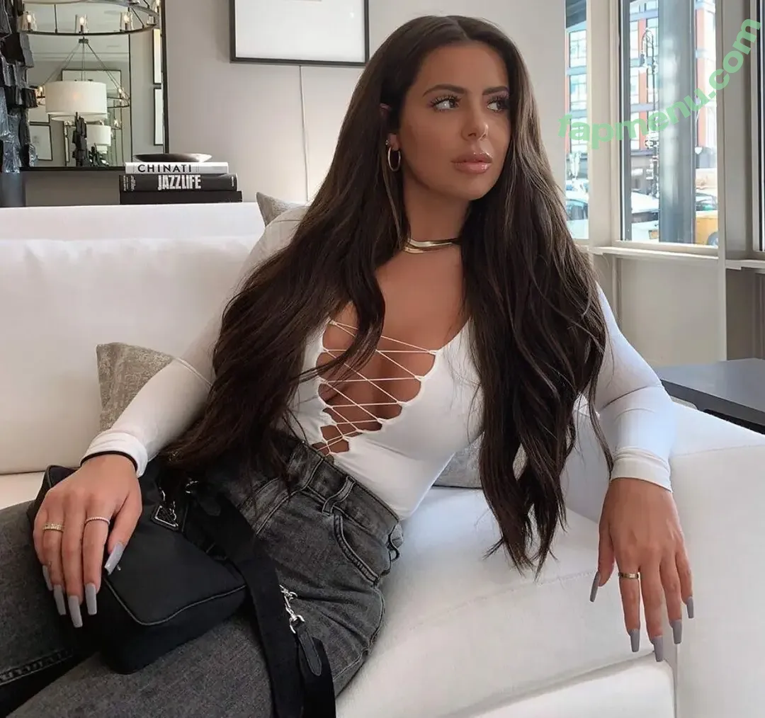 Brielle Biermann nude photo #0029 (briellebiermann)