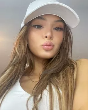 Brighton Sharbino / brightonsharbino nude photo #0003