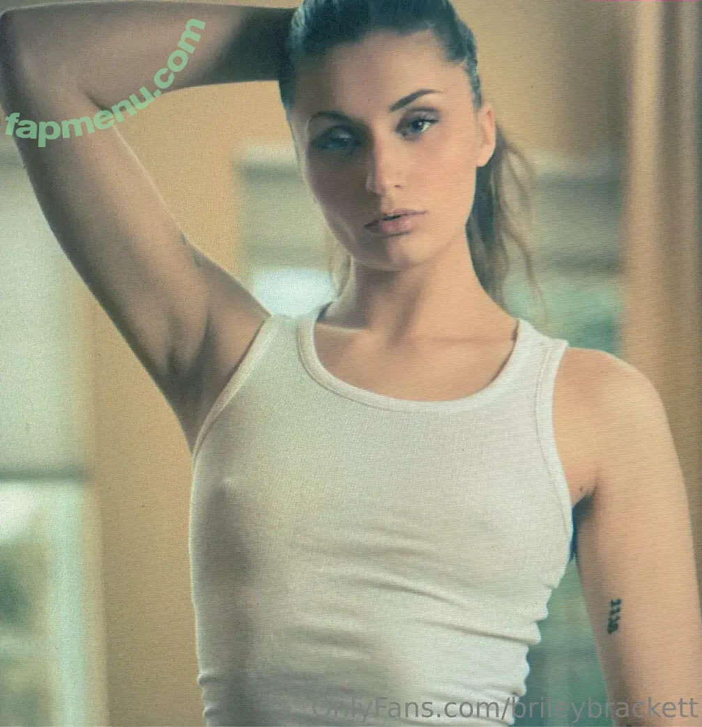 brileybrackett nude photo #0002 (brileybrackett)