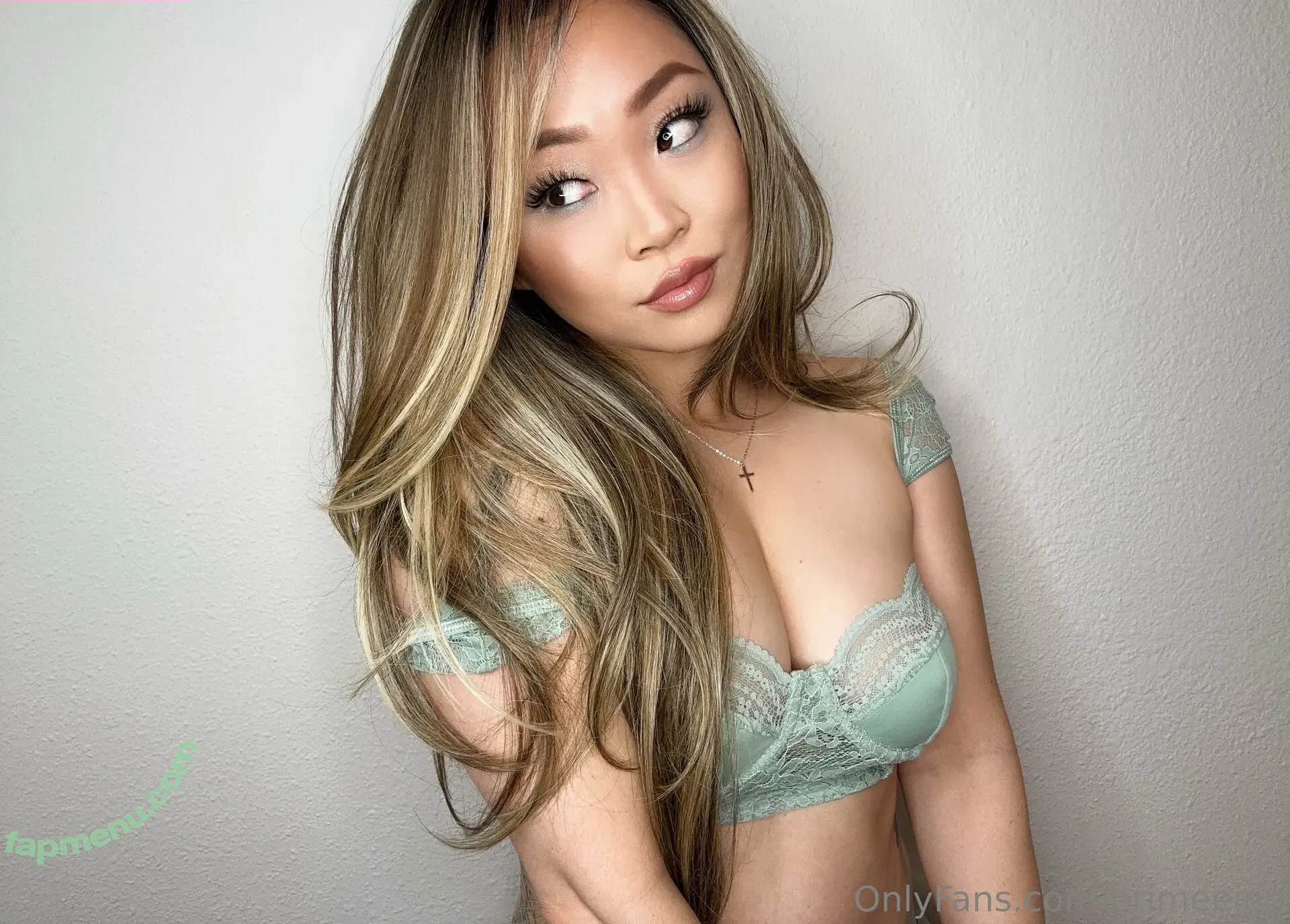 Brimeejoo nude photo #0040 (Brimeejoo)