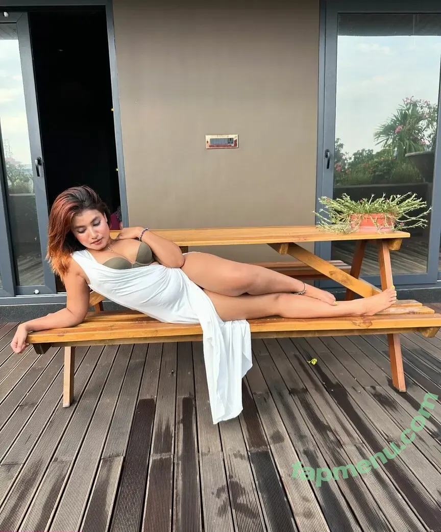 Bristi Samaddar nude photo #0007 (brishtisamaddar)