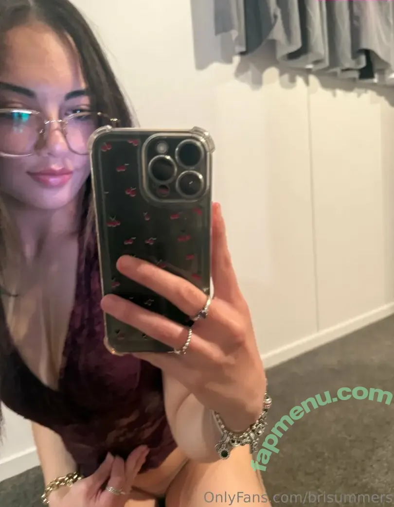 brisummersfree nude photo #0002 (brisummersfree)