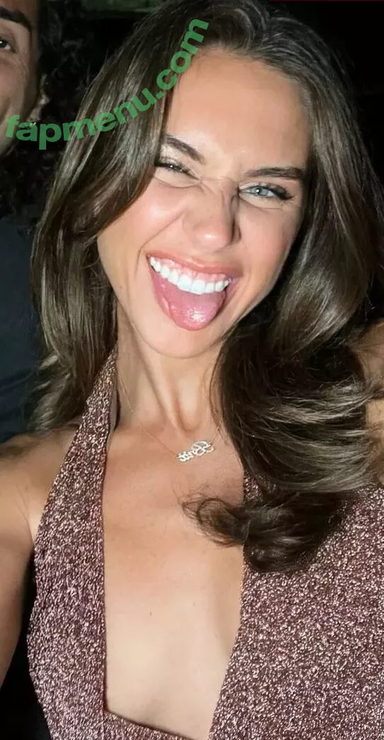 Brit Manuela nude photo #1803 (TheBritManuela / britmanuela)