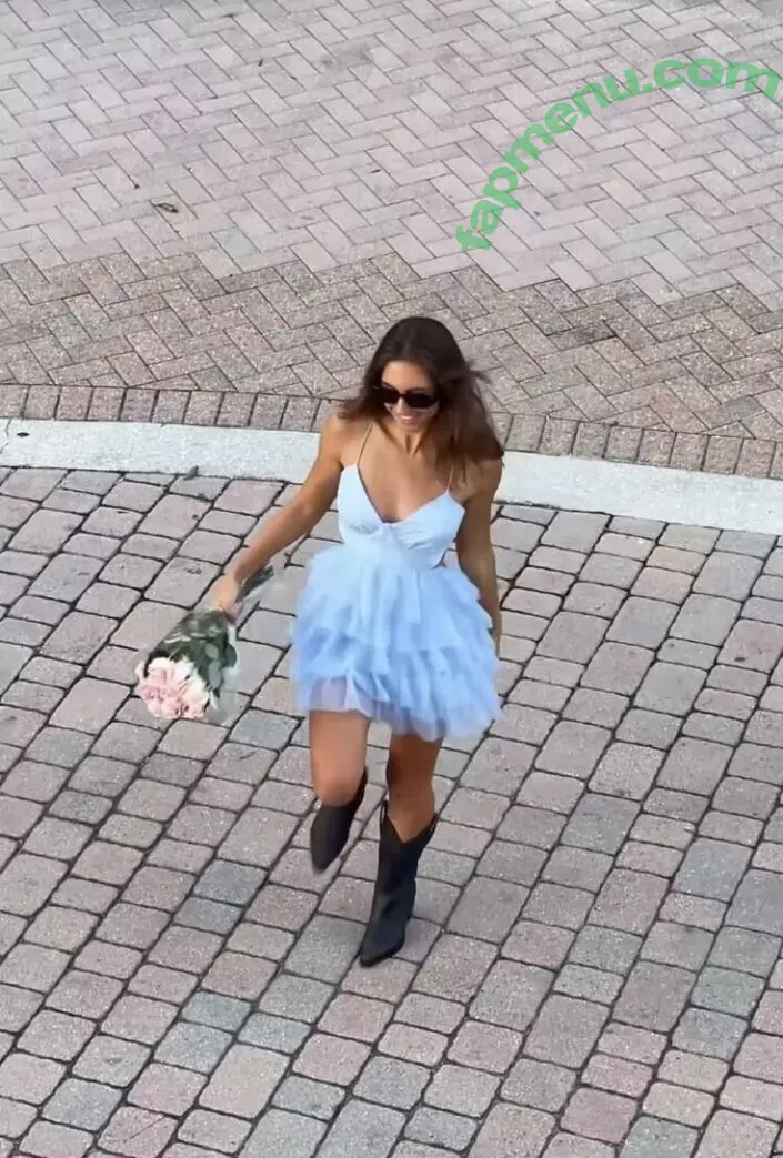 Brit Manuela nude photo #1827 (TheBritManuela / britmanuela)