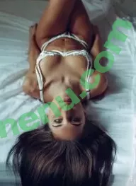 Brit Manuela nude photo #1926 (TheBritManuela / britmanuela)