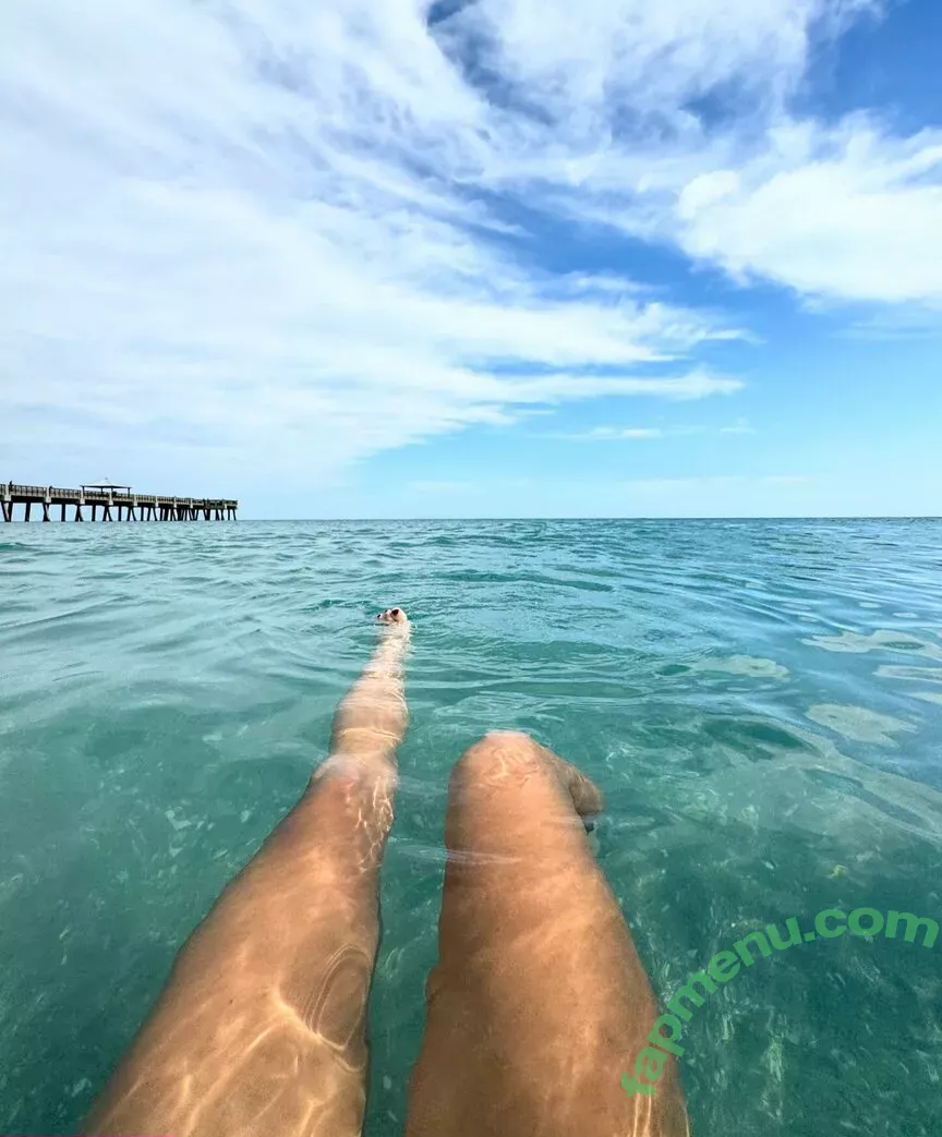 Brit Manuela nude photo #2003 (TheBritManuela / britmanuela)