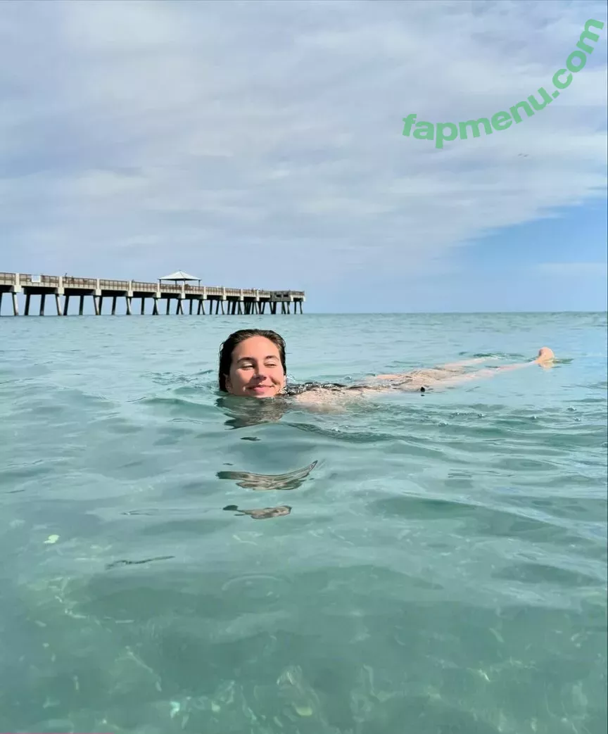 Brit Manuela nude photo #2005 (TheBritManuela / britmanuela)