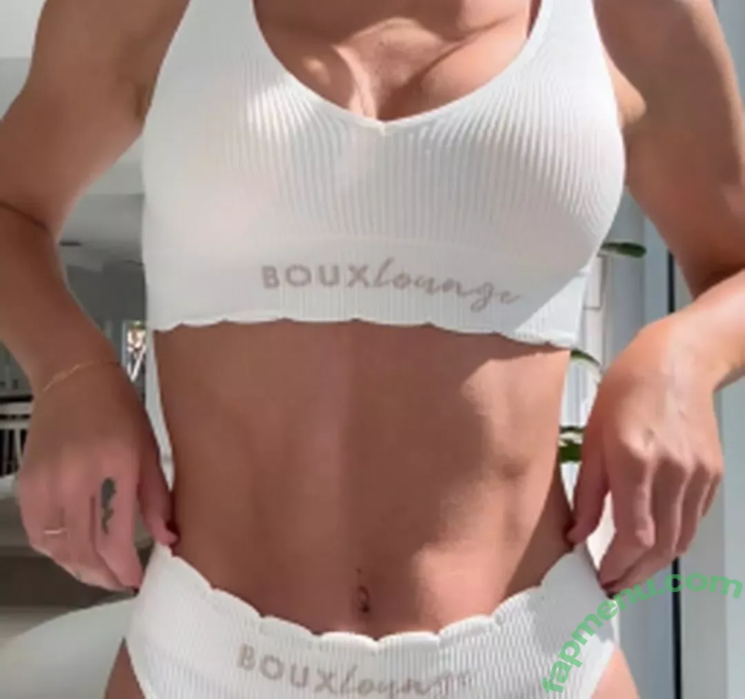 Brit Manuela nude photo #2010 (TheBritManuela / britmanuela)