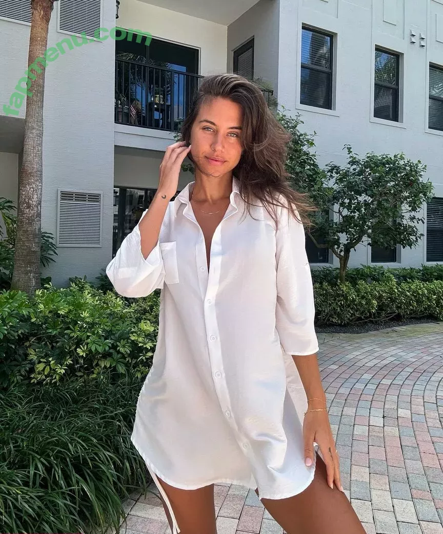 Brit Manuela nude photo #2171 (TheBritManuela / britmanuela)